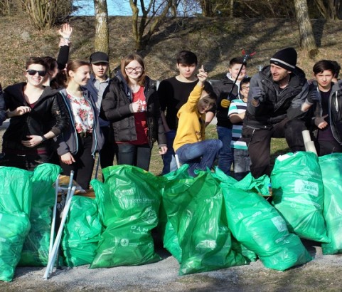 Saubere Umwelt braucht Dich - Flurreinigung