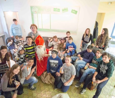 Nikolaus Besuch in unseren Häusern